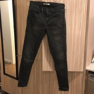 Levis 710 super skinny jeans black 28